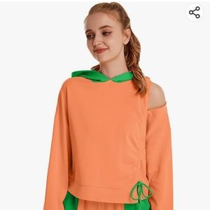 Mxray woman  Pullover Hoodie. XXL NWOT NEVER WORN oversized pants not included